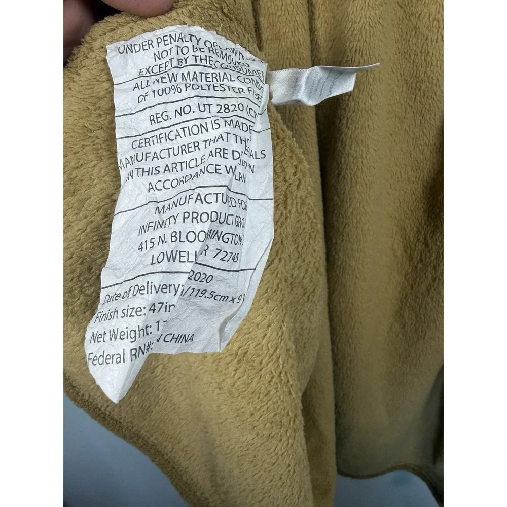 Comfy Critters Stuffed Animal Blanket – Pug – Kids Huggable Pillow and Blanket‎